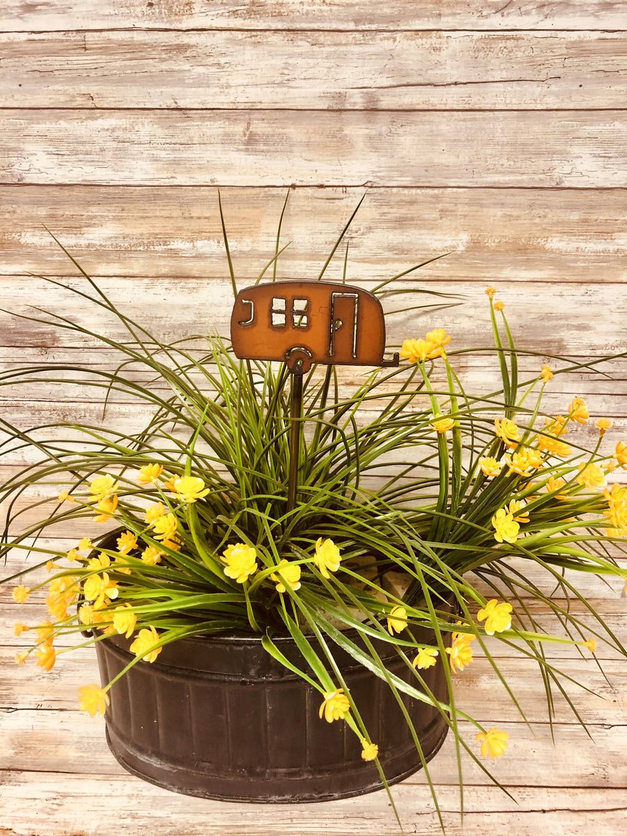 CAMPER TRAILER KOA RUSTED GARDEN PLANT STAKE