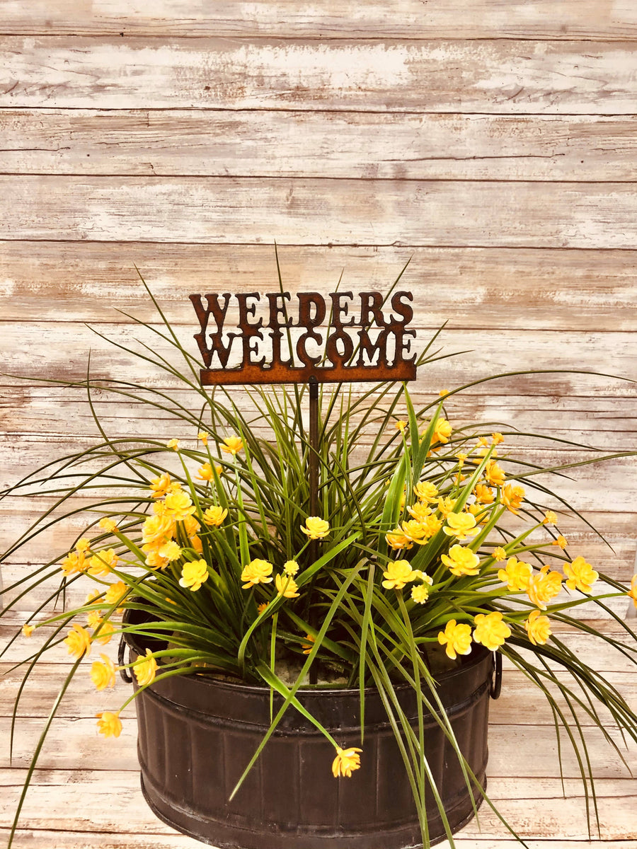 WEEDERS WELCOME RUSTED GARDEN PLANT STAKE