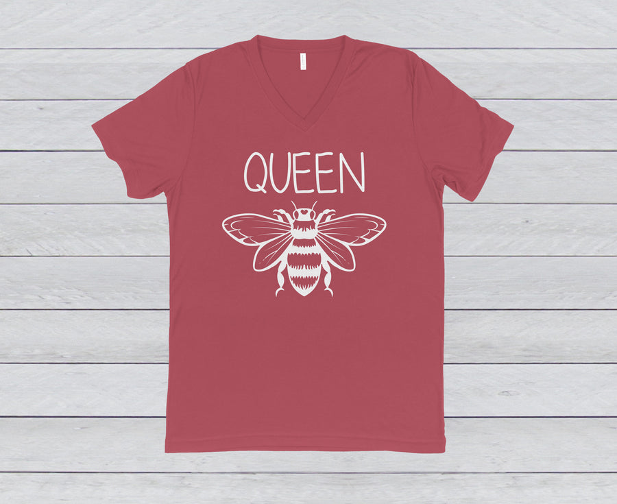 QUEEN BEE V-NECK TEE